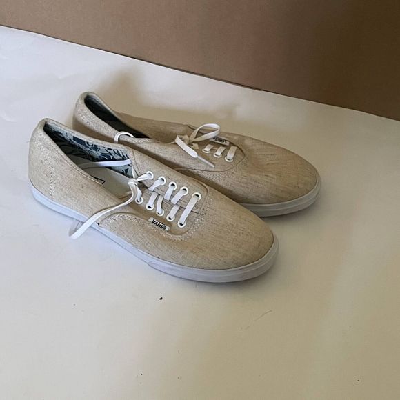 Vans Unisex Beige Low Top Trainers Shoes Size UK 6. - Picture 5 of 9